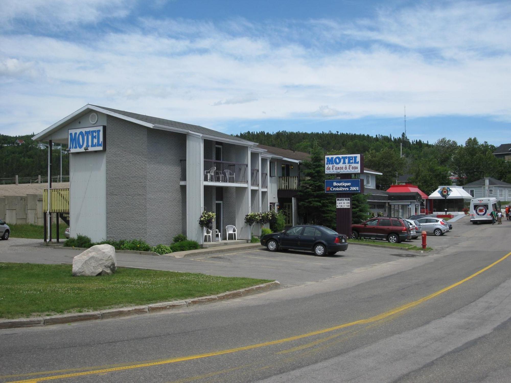 Motel De L'Anse A L'Eau Tadoussac Exteriér fotografie